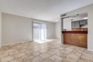 Photo #4: 6775930 Listing 
