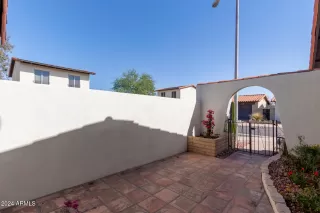 Photo #4: 6776094 Listing