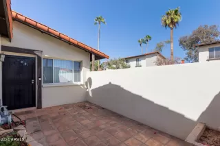 Photo #5: 6776094 Listing