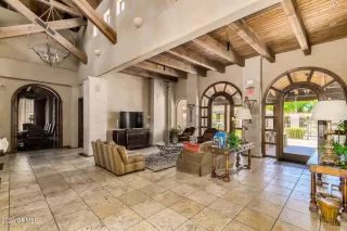 Photo #2: 6776155 Listing