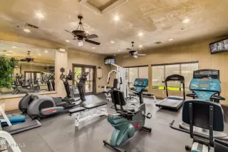 Photo #6: 6776155 Listing