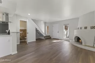 Photo #2: 6776276 Listing