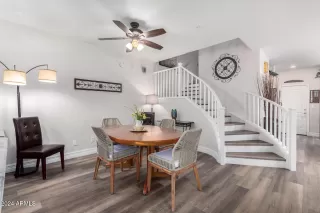 Photo #2: 6776289 Listing