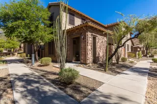 Photo #6: 6776289 Listing