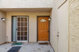 Photo #3: 6776466 Listing