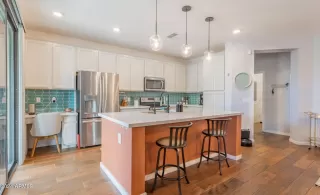 Photo #2: 6776582 Listing 