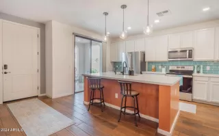 Photo #5: 6776582 Listing 