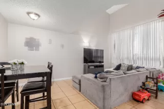 Photo #2: 6776681 Listing