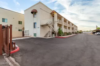 Photo #1: 6776683 Listing 