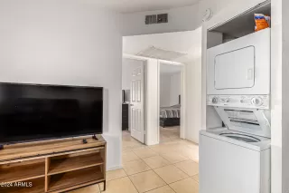 Photo #6: 6776683 Listing 