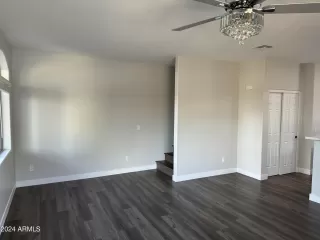 Photo #6: 6776717 Listing