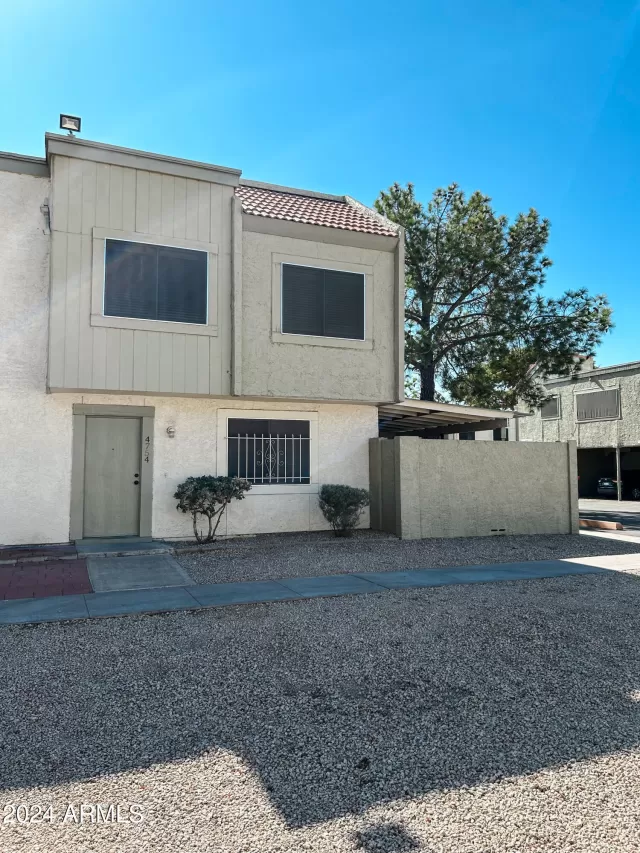 MLS: 6776759 Condo For Sale