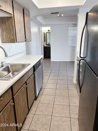 Photo #6: 6776759 Listing