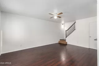 Photo #2: 6776902 Listing