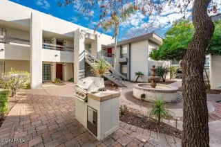 Photo #2: 6777039 Listing