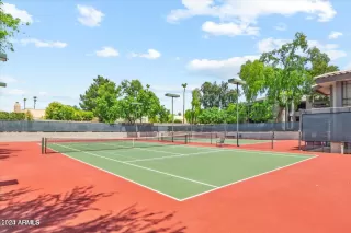 Photo #6: 6777039 Listing