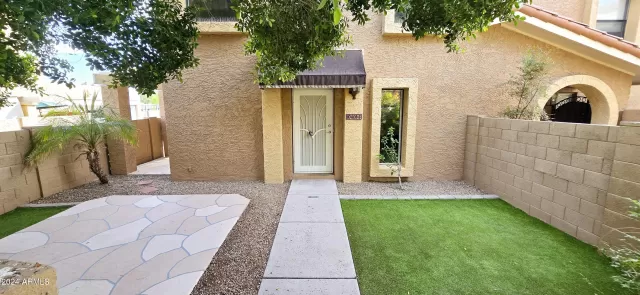 MLS: 6777076 Condo For Sale