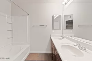 Photo #6: 6777160 Listing