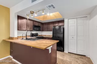 Photo #3: 6777216 Listing