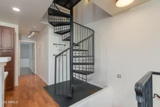 Photo #3: 6777347 Listing