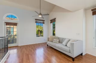 Photo #6: 6777347 Listing