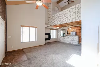 Photo #5: 6777450 Listing