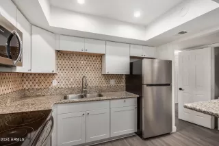 Photo #6: 6777561 Listing