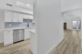 Photo #4: 6777564 Listing