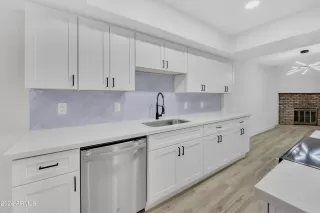 Photo #6: 6777564 Listing