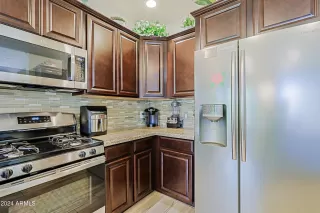 Photo #6: 6777649 Listing 