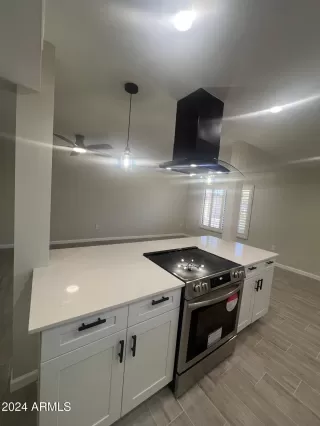 Photo #6: 6777873 Listing