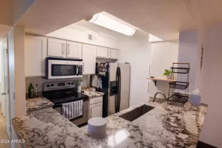 Photo #1: 6777941 Listing 