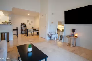 Photo #6: 6777941 Listing 