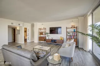 Photo #4: 6778076 Listing