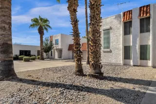 Photo #2: 6778108 Listing