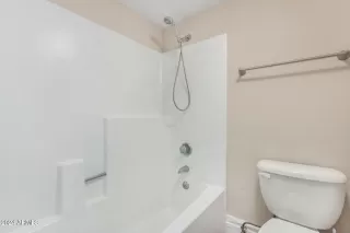 Photo #5: 6778507 Listing 