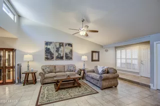 Photo #6: 6778660 Listing