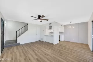 Photo #6: 6778686 Listing