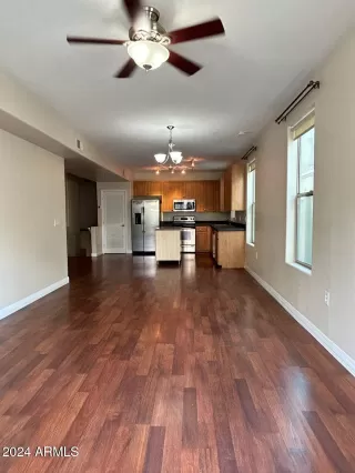 Photo #6: 6778965 Listing