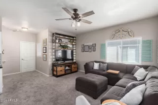 Photo #2: 6779133 Listing 