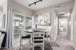 Photo #3: 6779133 Listing 