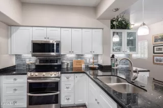 Photo #5: 6779133 Listing 