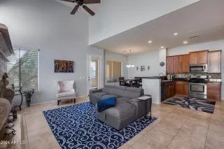 Photo #4: 6779191 Listing