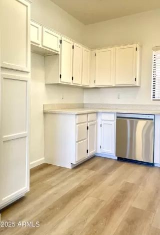 Photo #2: 6779252 Listing 