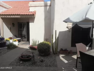 Photo #1: 6779328 Listing