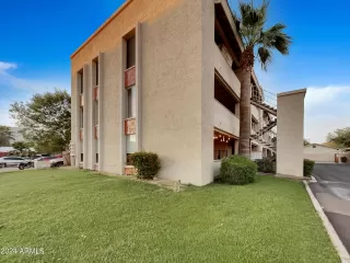 Click for more information on MLS # 6779732 : 202 E RUTH AVENUE#5 More Details about MLS # 6779732 : 202 E RUTH AVENUE#5