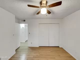 Photo #4: 6779732 Listing