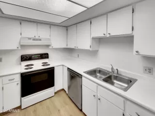 Photo #5: 6779732 Listing