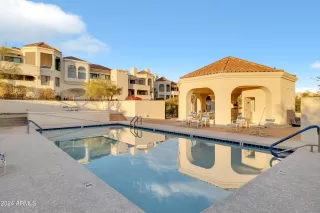 Photo #4: 6779980 Listing