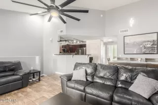 Photo #5: 6780223 Listing 